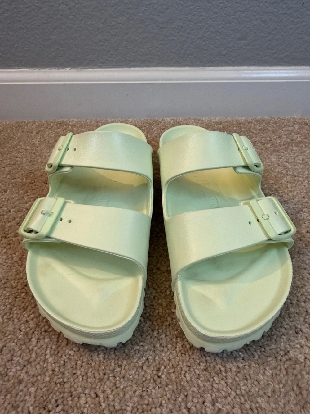 Birkenstock Two-Buckle Arizona Essentials EVA Slides in Faded Lime EU 39 - Picture 4 of 8
